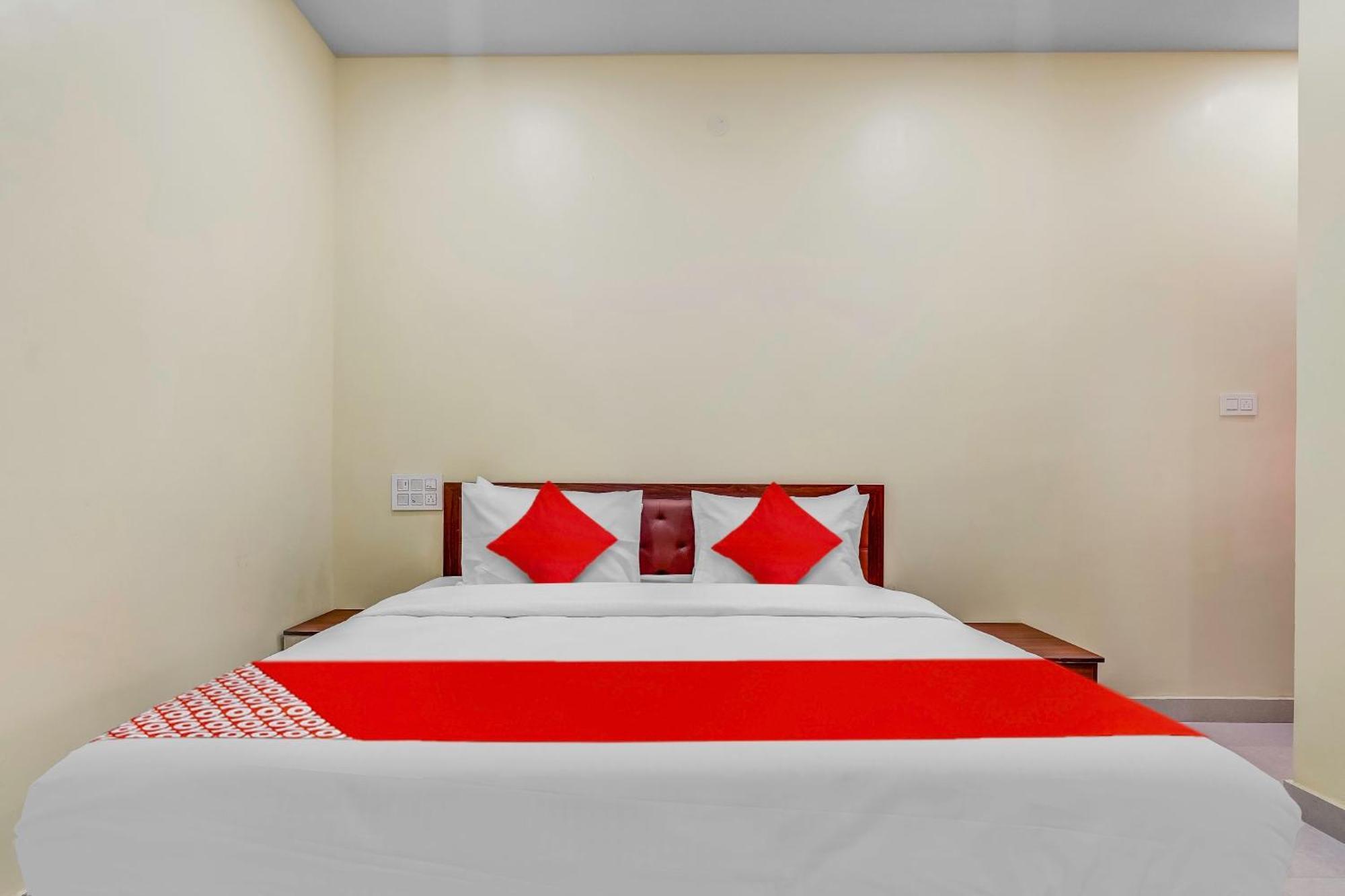 Oyo Flagship Hotel Ayodhya Бангалор Экстерьер фото