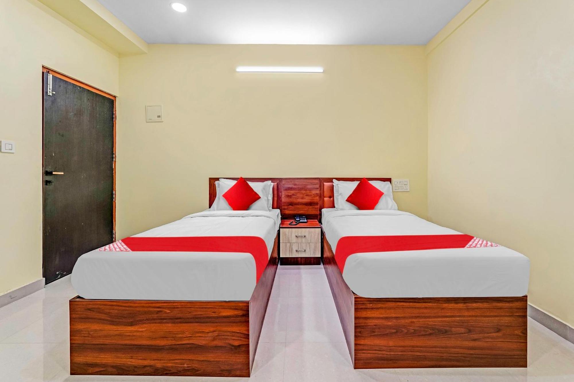 Oyo Flagship Hotel Ayodhya Бангалор Экстерьер фото