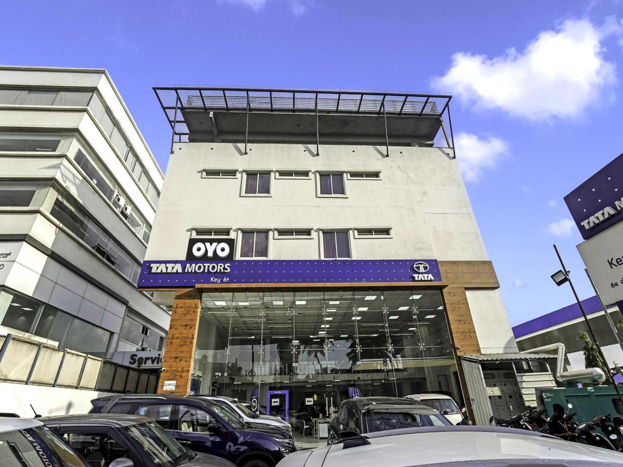Oyo Flagship Hotel Ayodhya Бангалор Экстерьер фото