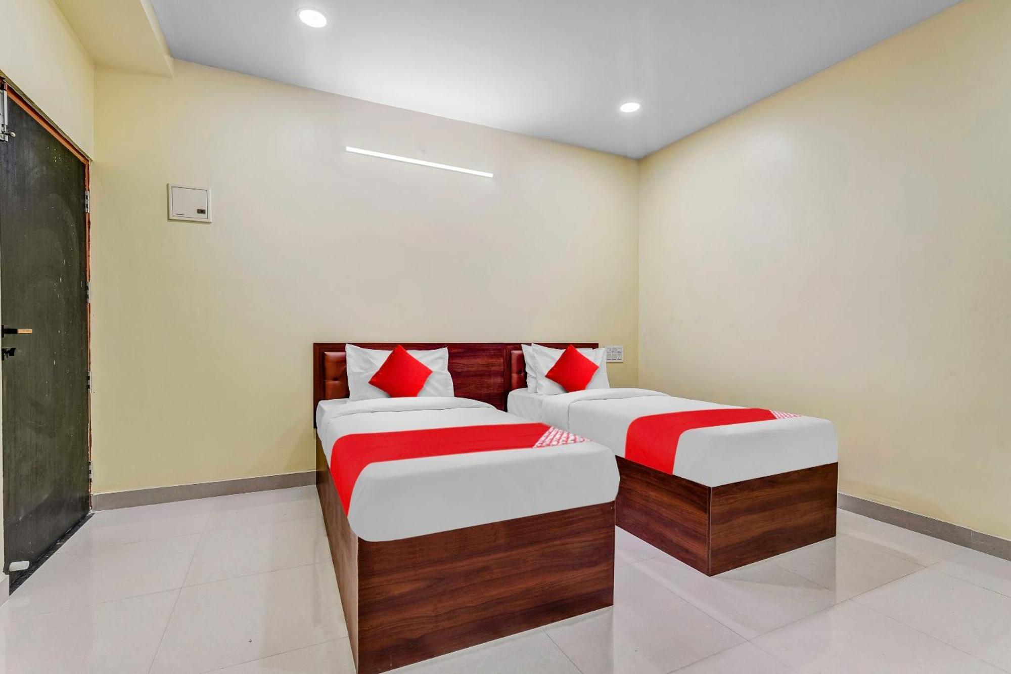 Oyo Flagship Hotel Ayodhya Бангалор Экстерьер фото
