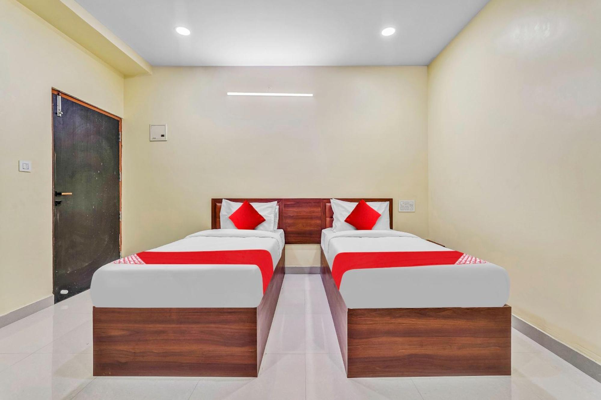 Oyo Flagship Hotel Ayodhya Бангалор Экстерьер фото